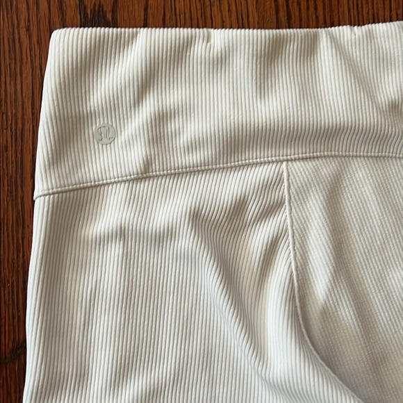 Lululemon Bone Ribbed Softstreme Flare Pants Size 2 - Picture 7 of 10
